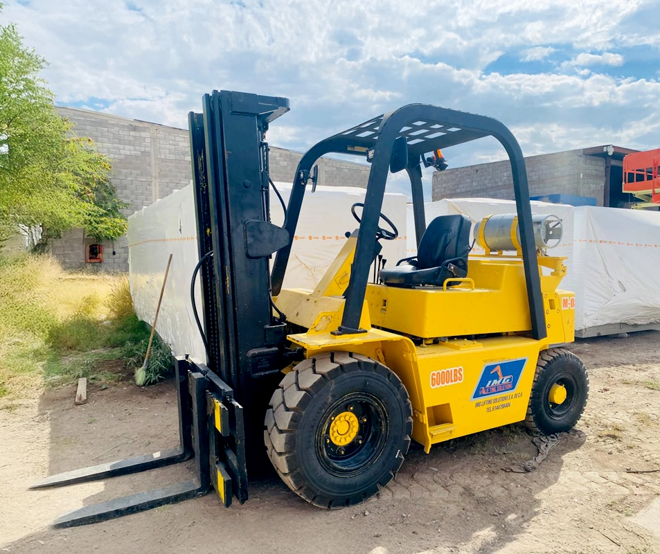 Montacargas caterpillar 6000 lbs Montacargas caterpillar 6000 lbs